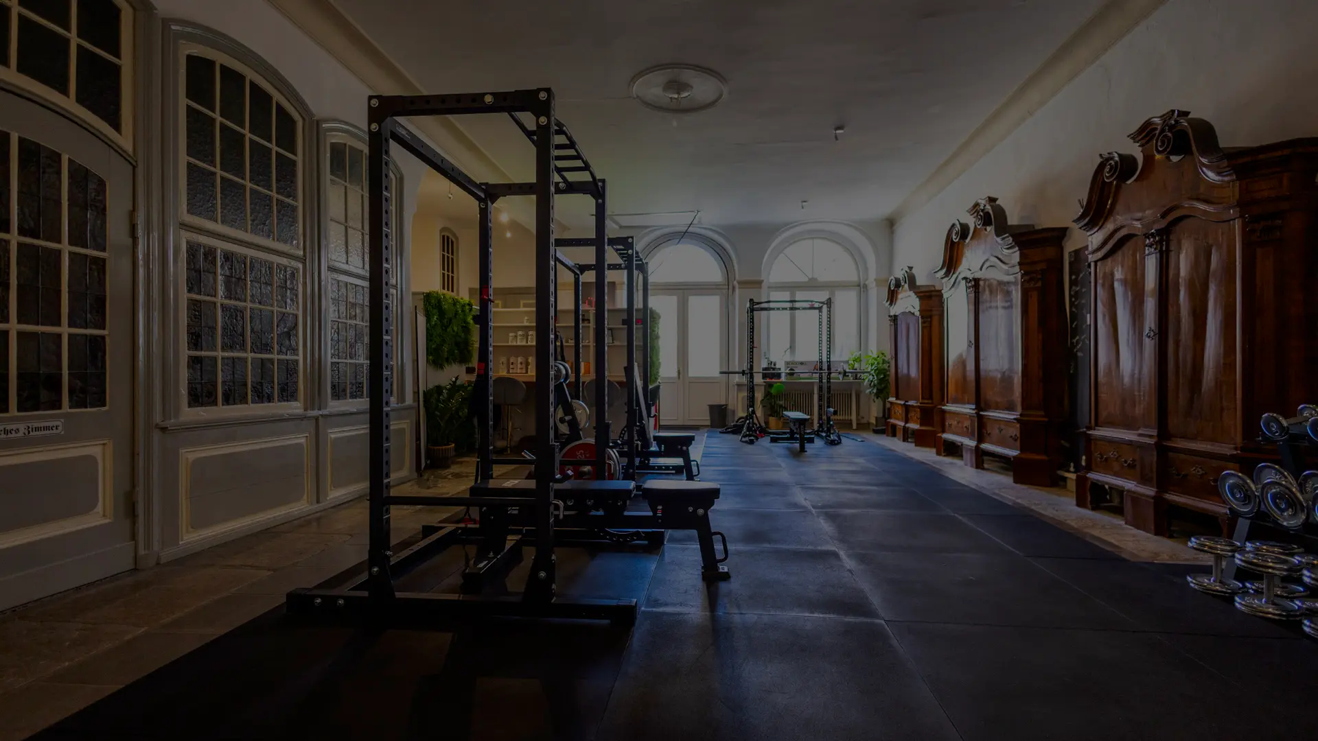 Elegantes Personal Training Studio Interieur in der Lübecker Altstadt